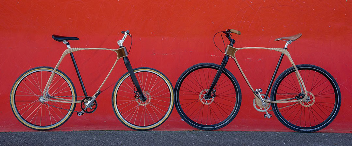 Soolbike - Vélos chics/urbains et durables/écolo !
La courbe du cadre de ces vélos en bois rappelle le style art nouveau, très présent à Nancy. La bicyclette d’Alexandre Dinot a donc bien sa place au centre de la ville de Stanislas…